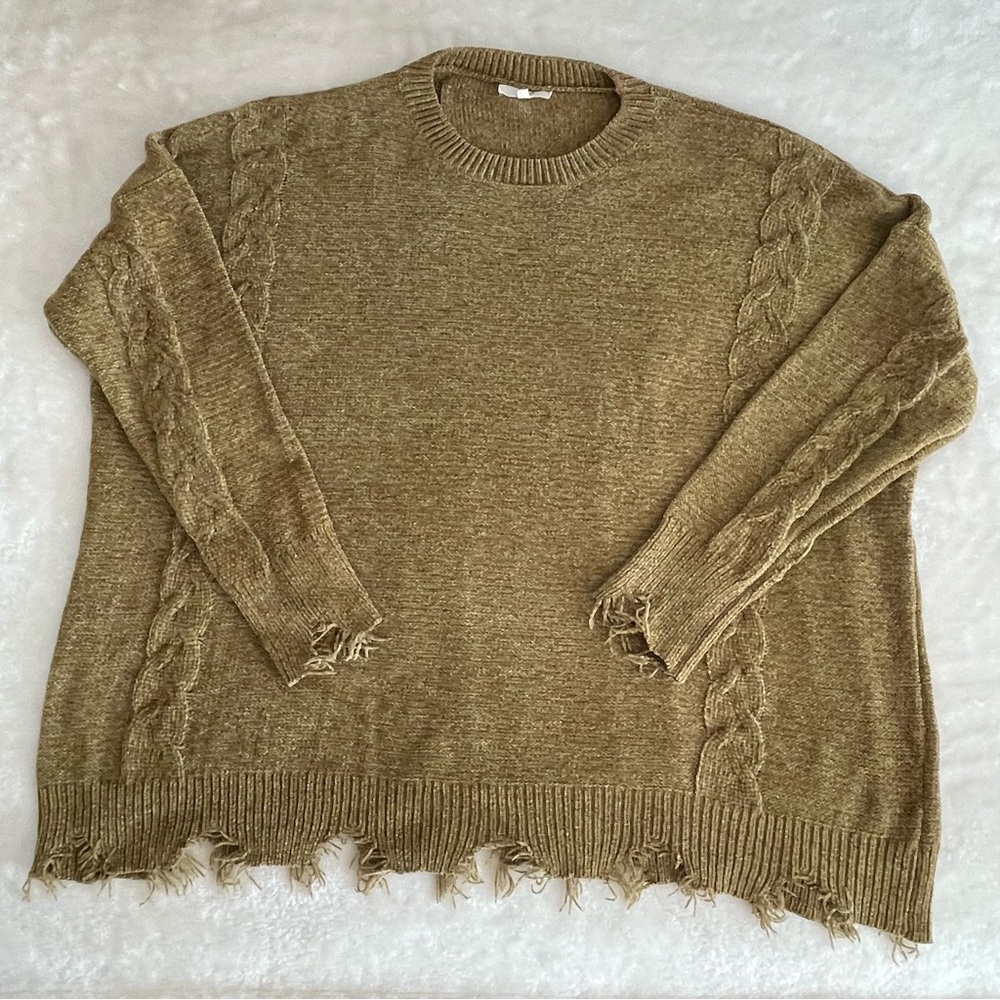 Easel Los Angeles Olive Gold Distressed Hem Cable Chenille Sweater Women’s Sz L